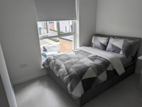 New House, Private Rooms in a Peaceful Neighborhood